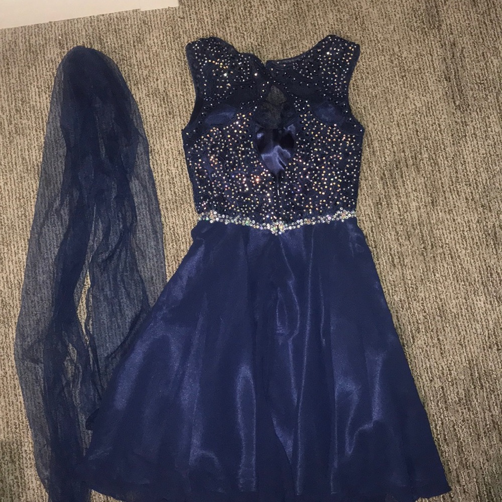 Navy prom dress - Picture 2 of 7